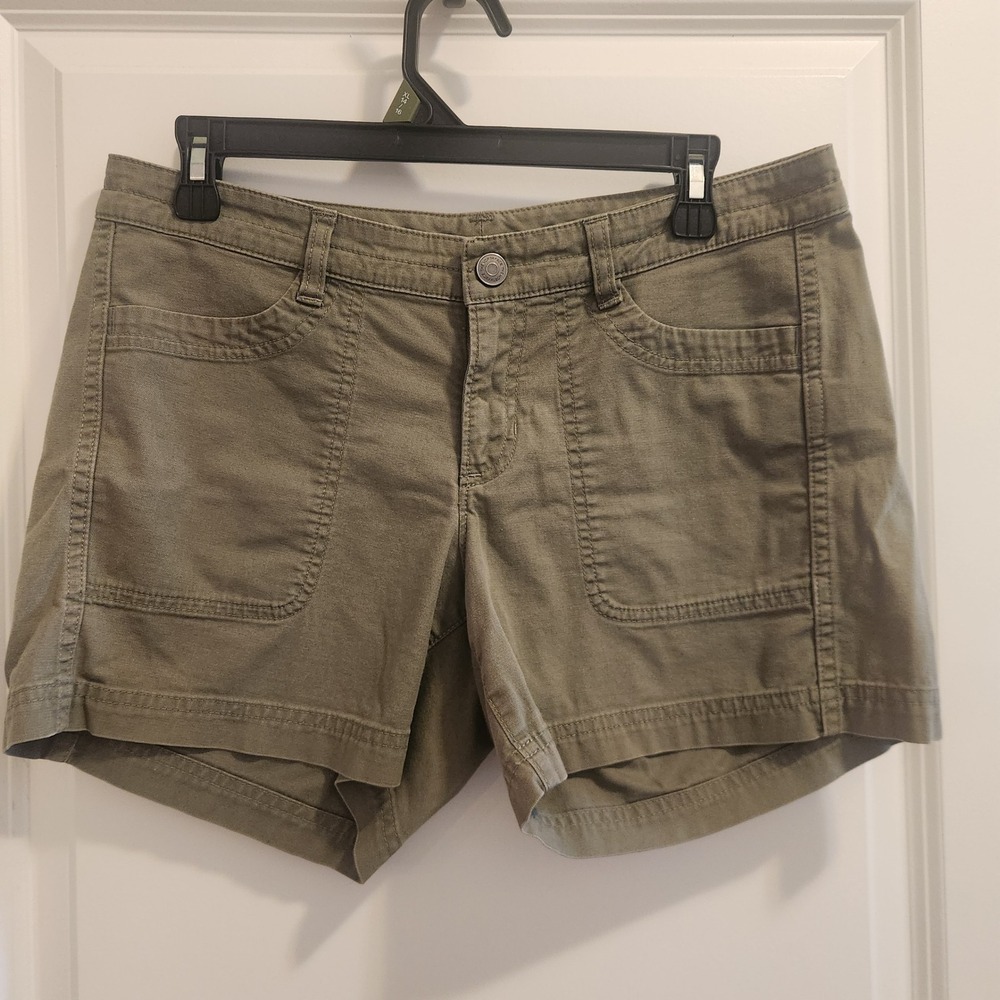 The North Face Womens Olive Green Utility Hiking Shorts Size 6 Regular Cotton
